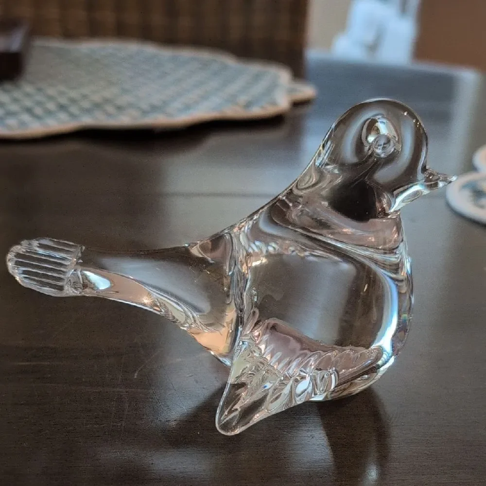 Elegant Vintage Art Glass Bird Figurine Paperweight